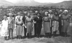 HallsFamilySpousesFuneral1987